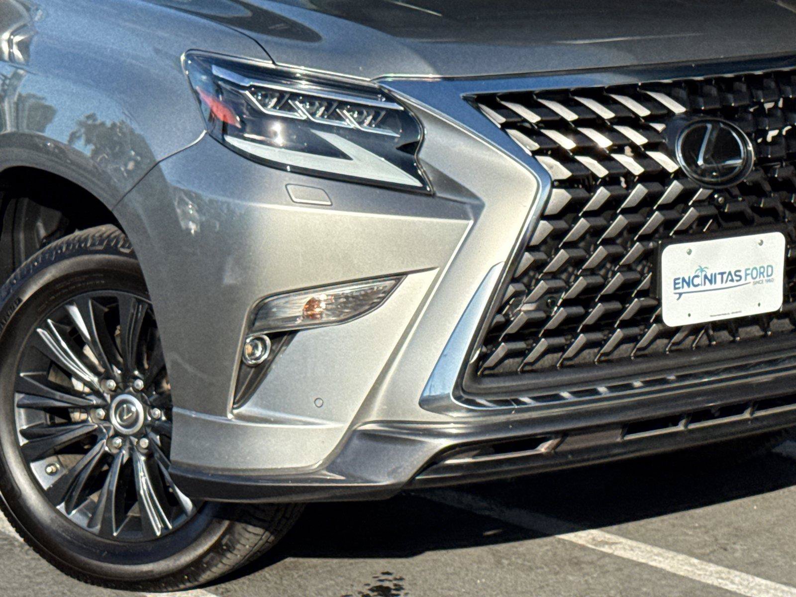 Used 2023 Lexus GX 460 Luxury w/ Sport Design Package AWD/4WD image 3
