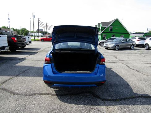 Used 2020 Nissan Versa SR w/ Convenience Package image 19