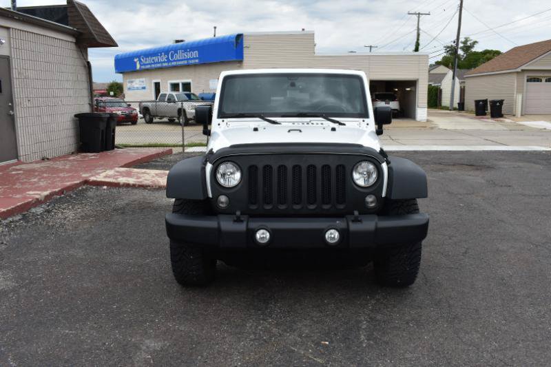 Used 2018 Jeep Wrangler Unlimited Sport S AWD/4WD image 3