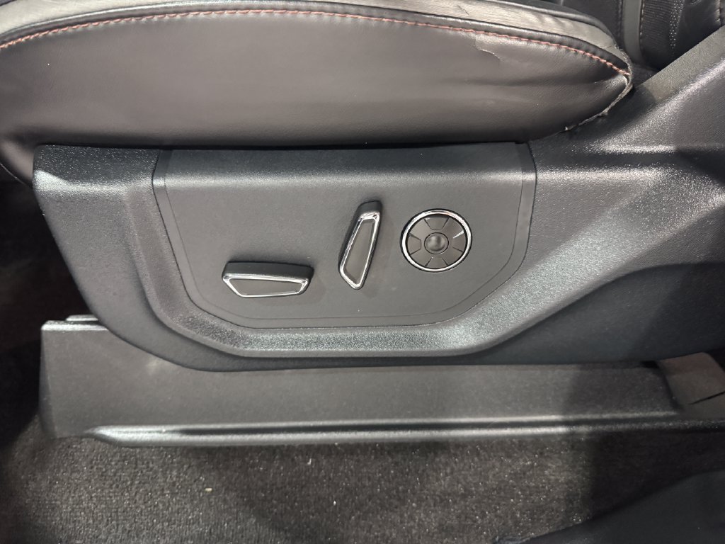 Used 2020 Ford F150 Platinum w/ Technology Package AWD/4WD image 19