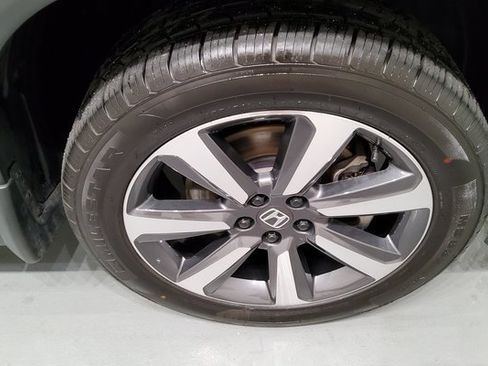 Used 2023 Honda Pilot Touring image 36