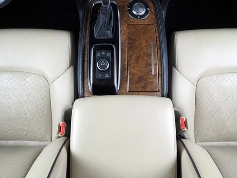 Used 2022 Nissan Armada SL image 27