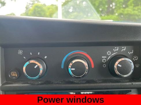 Used 2023 GMC Savana 2500 w/ Driver Convenience Package image 20