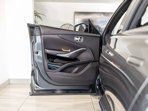 Used 2023 Aston Martin DBX 707 AWD/4WD image 33