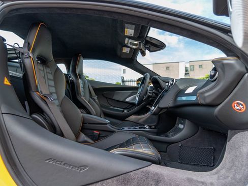 New 2026 McLaren GTS RWD image 9