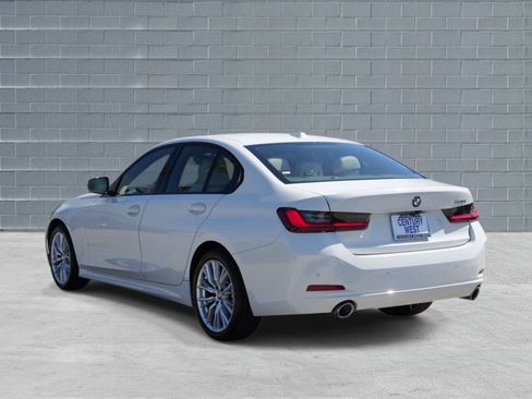 Used 2023 BMW 330i Sedan w/ Driving Assistance Package RWD image 3