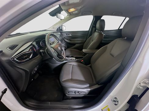 Used 2023 Buick Encore GX Preferred w/ Cold Weather Comfort Package FWD image 13