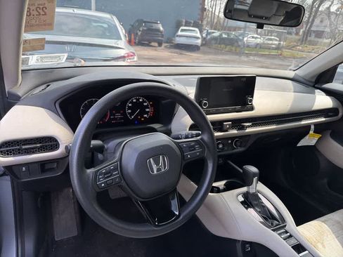 Certified 2023 Honda HR-V LX image 9