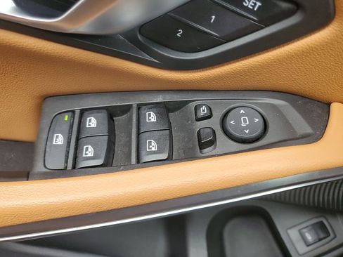 Used 2023 BMW 330i Sedan w/ Convenience Package image 20