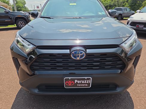 Certified 2024 Toyota RAV4 LE AWD/4WD image 8
