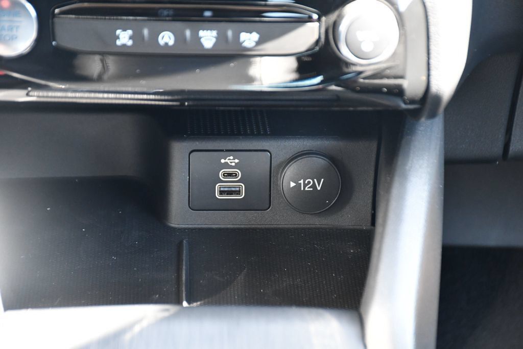 Used 2025 Ford Escape Active w/ Tech Pack #1 AWD/4WD image 22