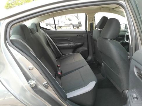 Used 2025 Nissan Versa S FWD image 20