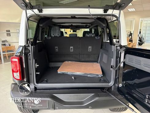 New 2026 Ford Bronco Heritage Edition AWD/4WD image 12