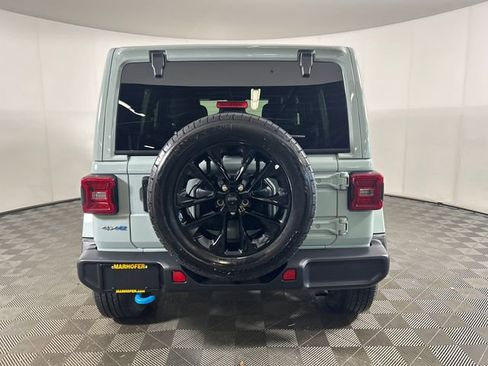 Used 2024 Jeep Wrangler Unlimited Sahara AWD/4WD image 3