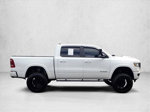 Used 2022 RAM 1500 Laramie w/ Sport Appearance Package AWD/4WD image 5