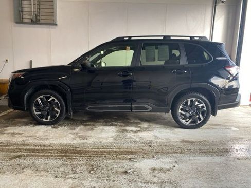 Certified 2025 Subaru Forester Limited image 9