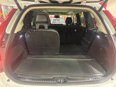 Used 2023 Volvo XC90 B6 Plus AWD/4WD image 46