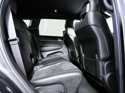 Used 2019 Jeep Grand Cherokee Altitude AWD/4WD image 11