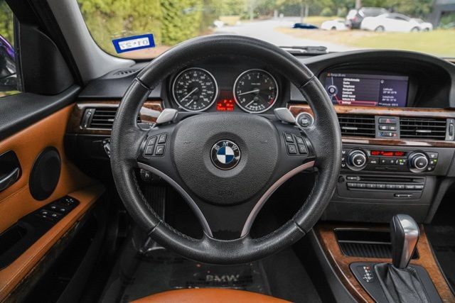 Used 2010 BMW 328i Sedan RWD image 21