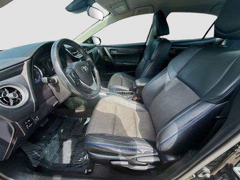Used 2017 Toyota Corolla SE FWD image 16