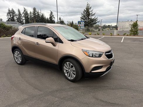 Used 2018 Buick Encore Preferred FWD image 1