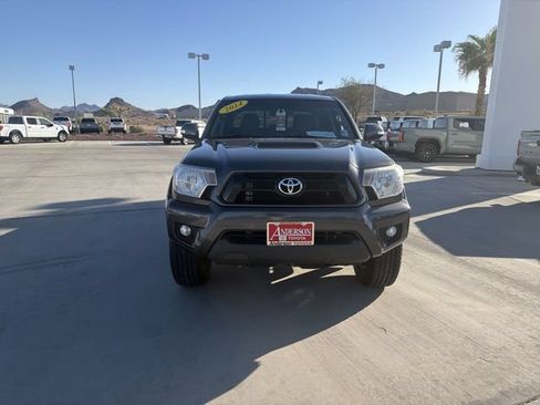 Used 2014 Toyota Tacoma PreRunner w/ TRD Sport Package RWD image 2