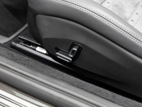 Certified 2025 Ferrari Roma Spider image 39