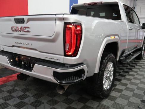 Used 2022 GMC Sierra 3500 Denali w/ Denali Ultimate Package AWD/4WD image 31