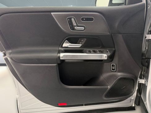 Certified 2023 Mercedes-Benz EQB 300 4MATIC image 12