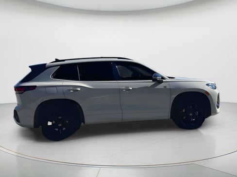 New 2026 Volkswagen Tiguan SE R-Line AWD/4WD image 9