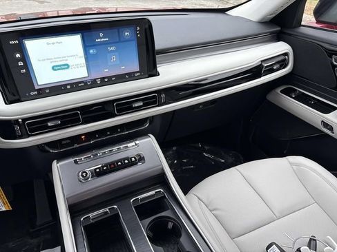 New 2026 Lincoln Aviator AWD w/ Jet Appearance Package image 15