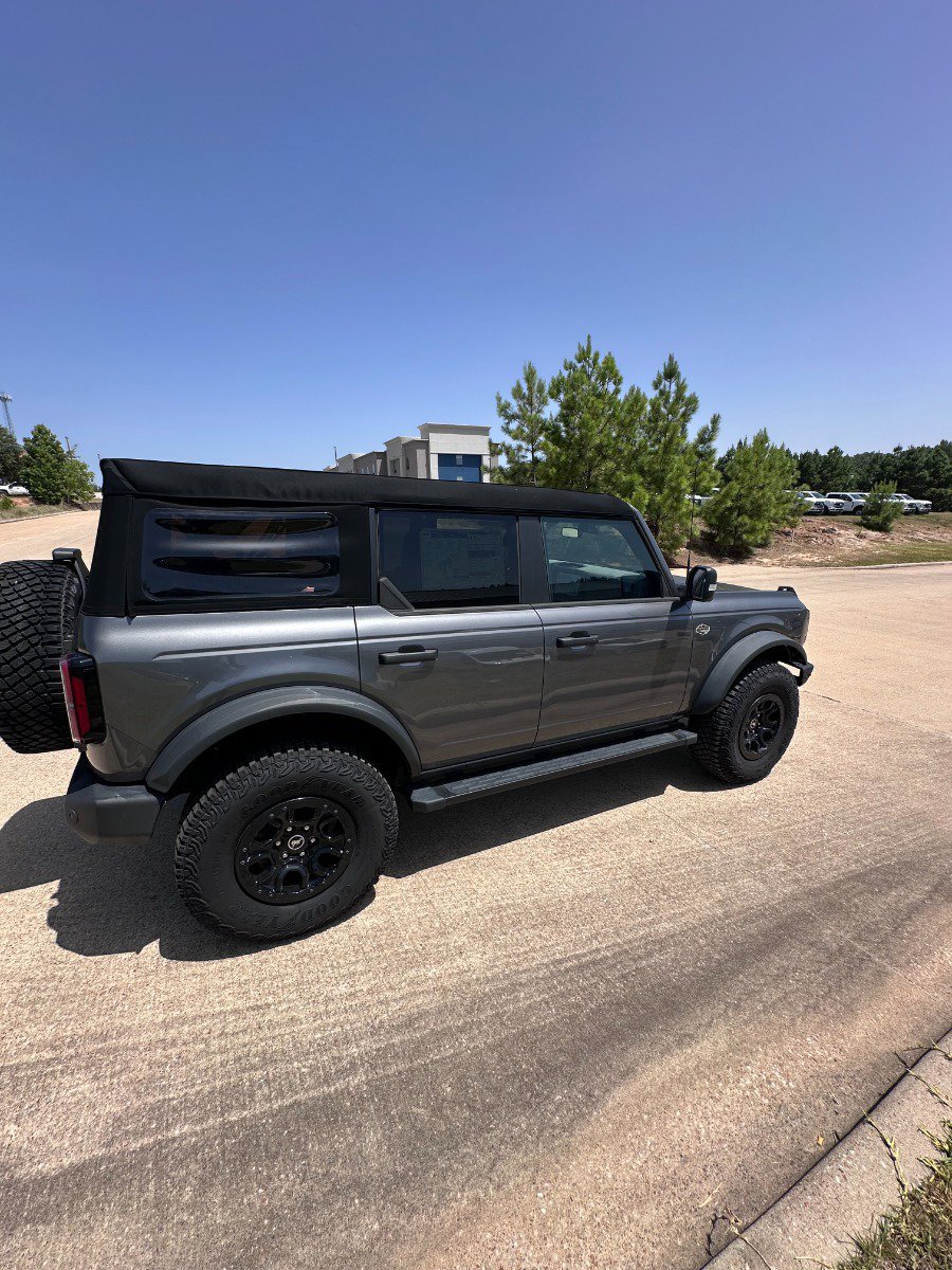 Used 2024 Ford Bronco Wildtrak AWD/4WD image 32