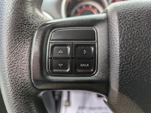 Used 2012 Dodge Journey SXT w/ Flexible Seating Group image 14