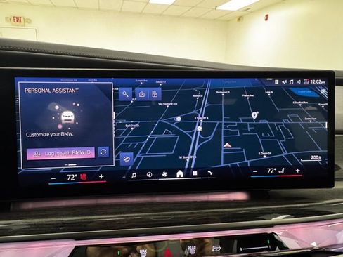 Used 2023 BMW 760i xDrive w/ Executive Package image 19