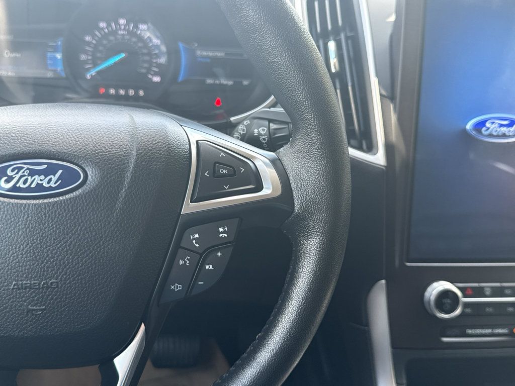 Used 2021 Ford Edge SEL w/ Convenience Package AWD/4WD image 15