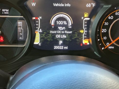 Used 2024 Jeep Wrangler Unlimited Rubicon 392 image 32