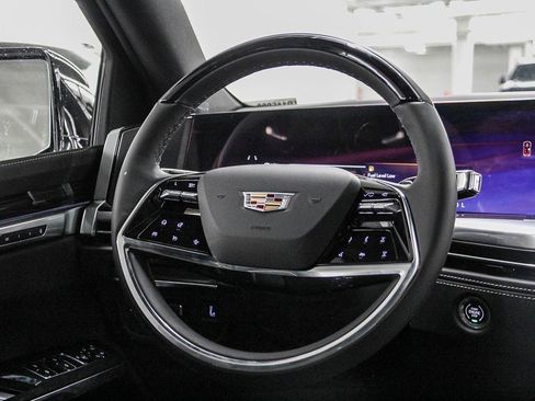 New 2026 Cadillac Escalade Luxury image 16