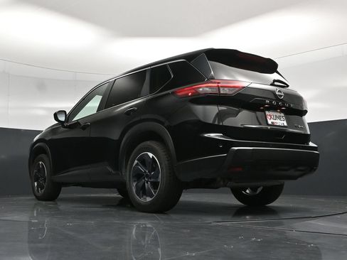 Used 2024 Nissan Rogue SV AWD/4WD image 50