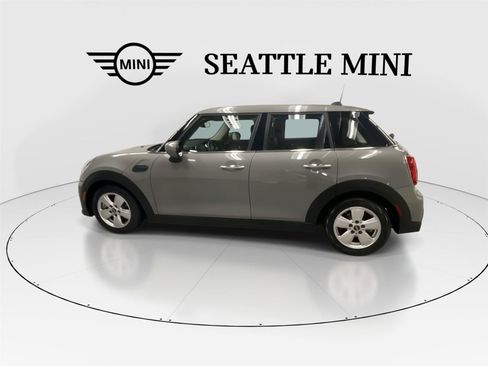 Used 2022 MINI Cooper 4-Door Hardtop FWD image 7