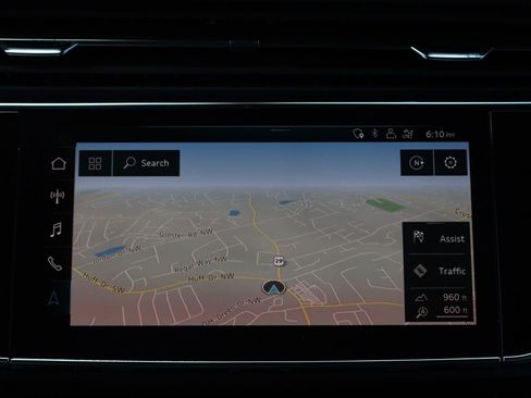 Used 2019 Audi Q8 Premium Plus w/ Premium Plus AWD/4WD image 37