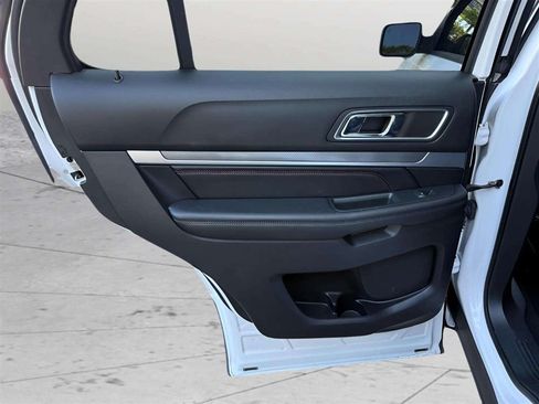 Used 2018 Ford Explorer Sport w/ Ford Safe & Smart Package AWD/4WD image 25