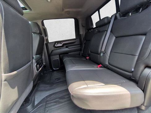 Used 2024 GMC Sierra 2500 SLT w/ Texas SLT Premium Package AWD/4WD image 18
