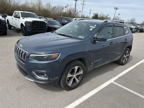 Used 2019 Jeep Cherokee Limited w/ Trailer Tow Group image 2