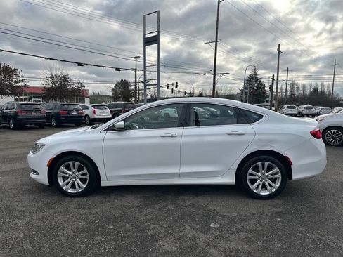 Used 2015 Chrysler 200 Limited image 10
