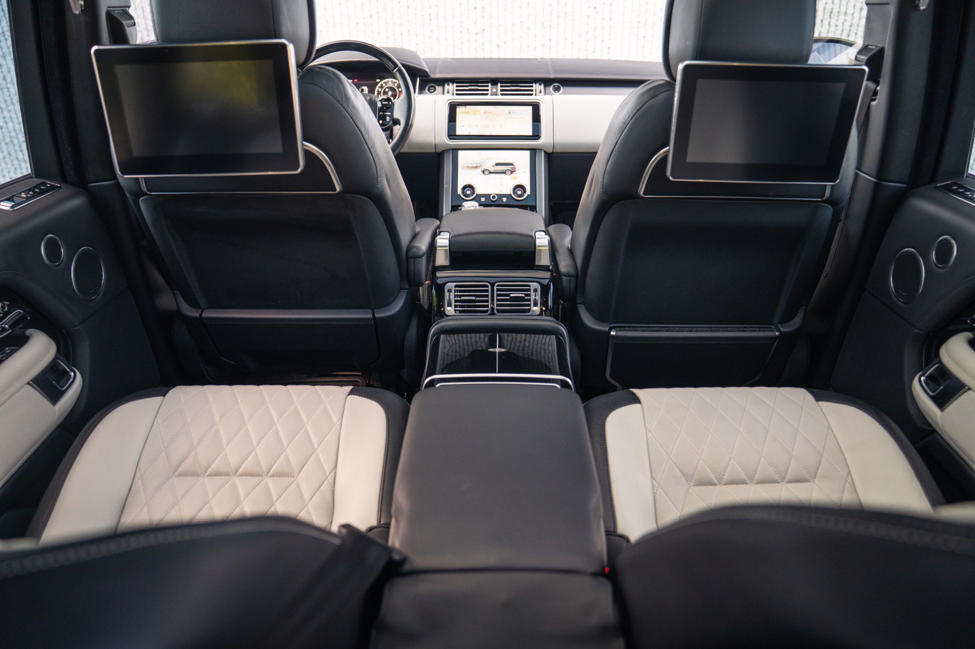 Used 2019 Land Rover Range Rover SV Autobiography Dynamic AWD/4WD image 3