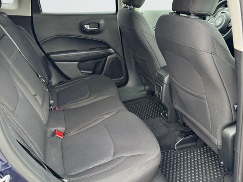 Used 2018 Jeep Compass Sport w/ Tech Group FWD image 14