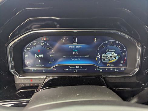 Used 2024 Chevrolet Silverado 2500 LTZ w/ LTZ Convenience Package image 19