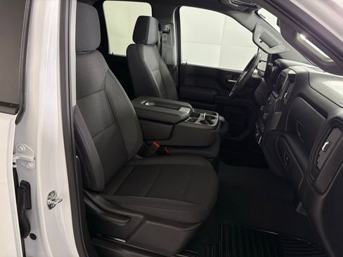 Used 2025 Chevrolet Silverado 2500 Custom w/ Custom Value Package image 49