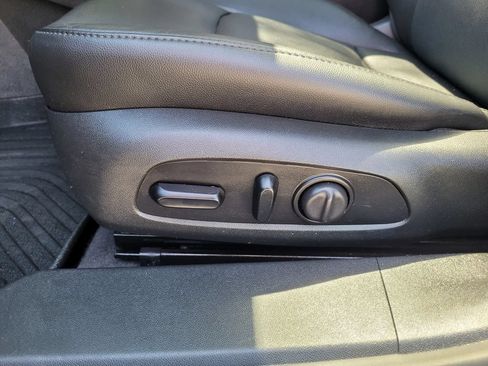 Used 2020 Chevrolet Malibu Premier FWD image 13