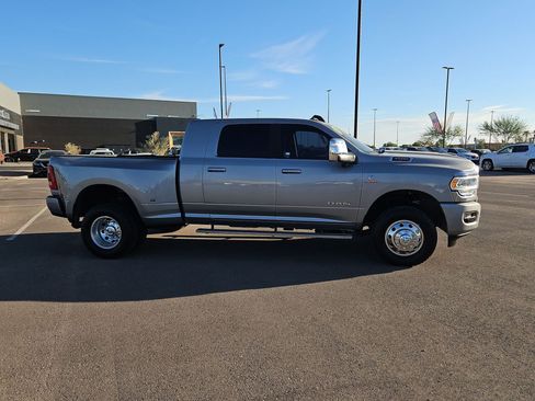 Used 2024 RAM 3500 Laramie w/ Towing Technology Group AWD/4WD image 6
